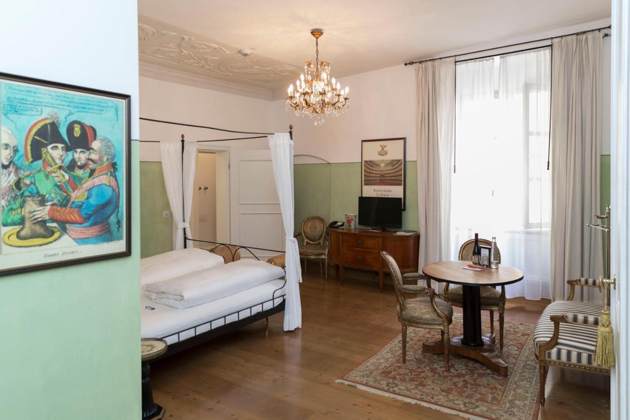 רגנסבורג Hotel Orphee - Grosses Haus מראה חיצוני תמונה
