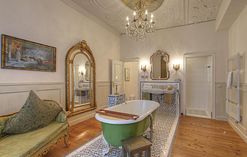 רגנסבורג Hotel Orphee - Grosses Haus מראה חיצוני תמונה