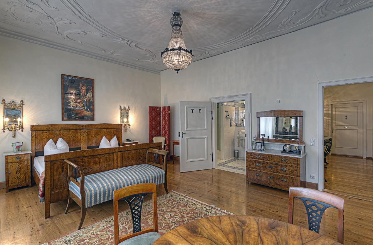 רגנסבורג Hotel Orphee - Grosses Haus מראה חיצוני תמונה